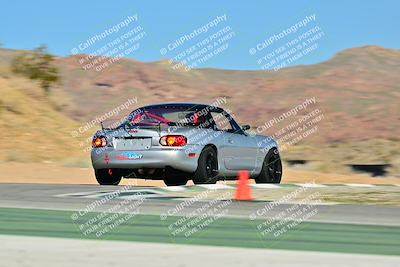 media/Dec-13-2025-Extreme Speed (Sat) [[d129ecb0b9]]/Low Inter/Session 2 (Turn 4)/